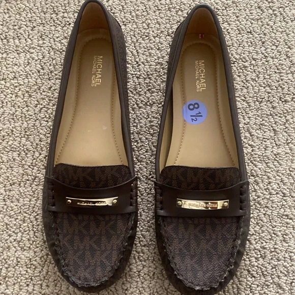 Micheal Kors Loafers Size 8.5 - Picture 5 of 6